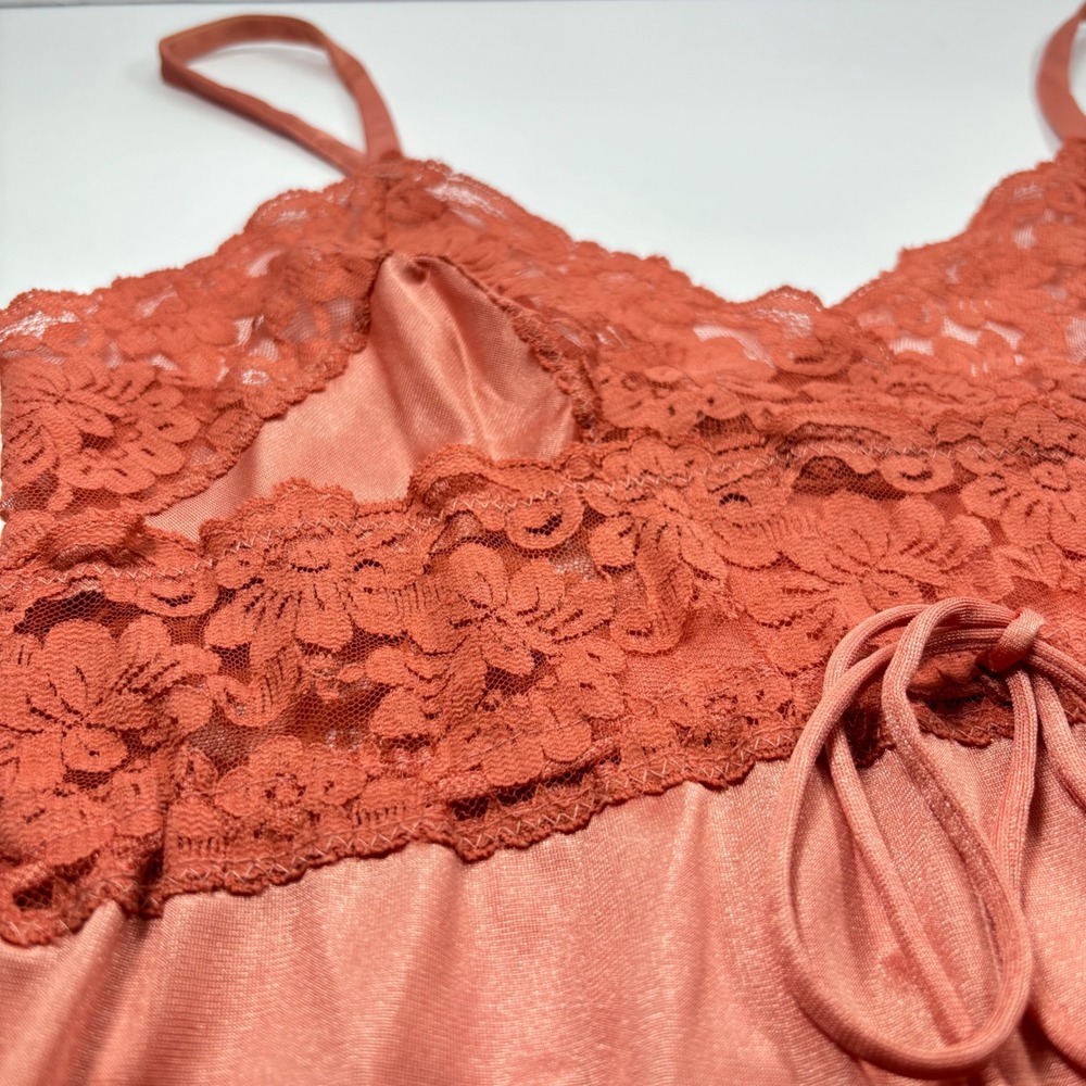 VTG Henson Kickernick Women 34 (Small) Nightgown Coral Pink Lace Trim Maxi Dress
